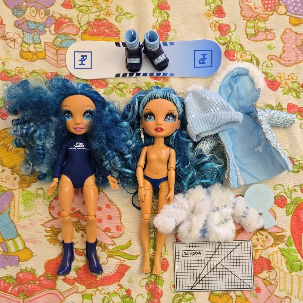Rainbow High Winter Break Dolls Set - Blue
